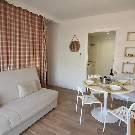 Apartment Rnet - Rhc 3502 Center Roses
